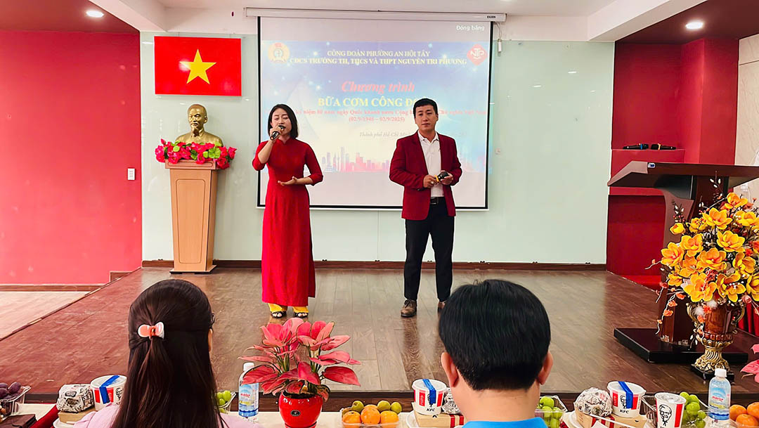 chuong trinh bua com cong doan 2025 1