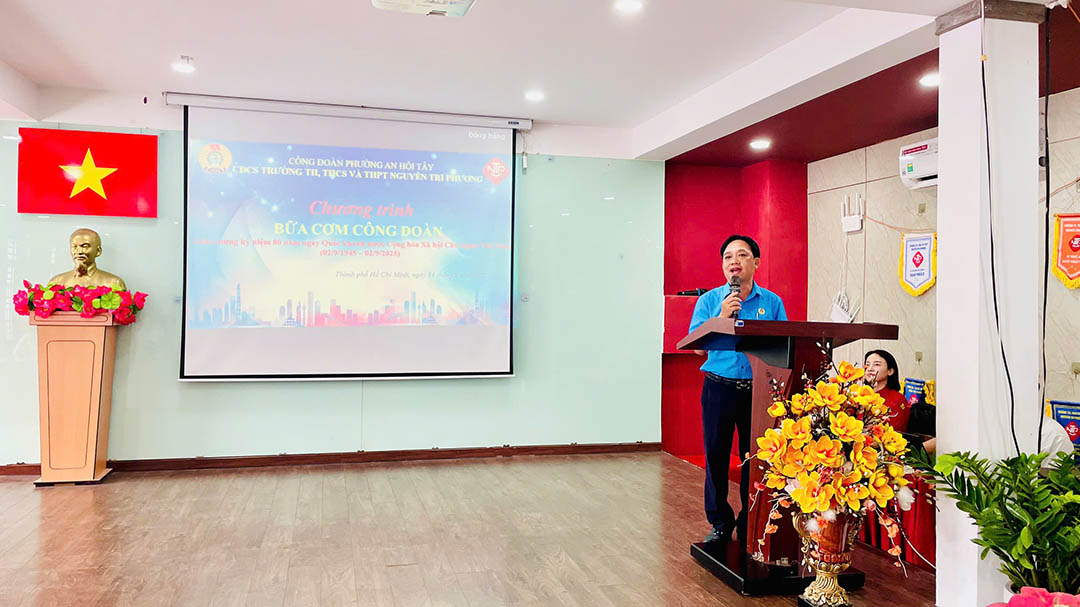 chuong trinh bua com cong doan 2025 2