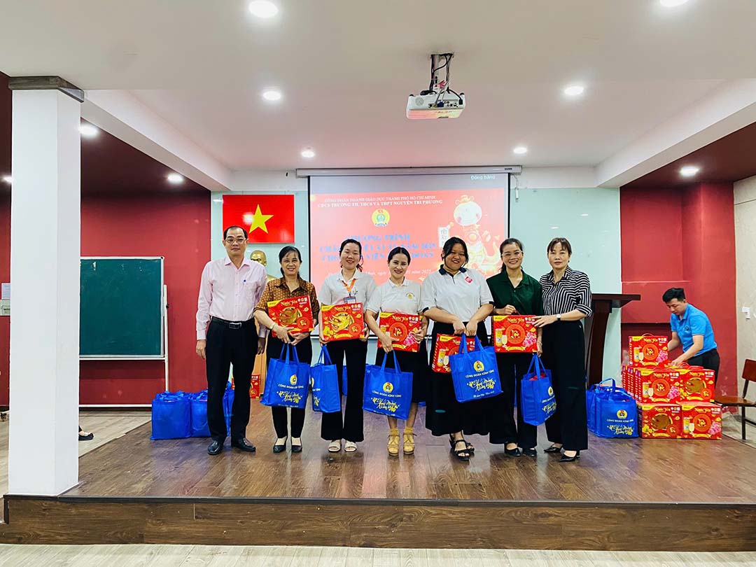 cong doan cham lo tet 2025 2