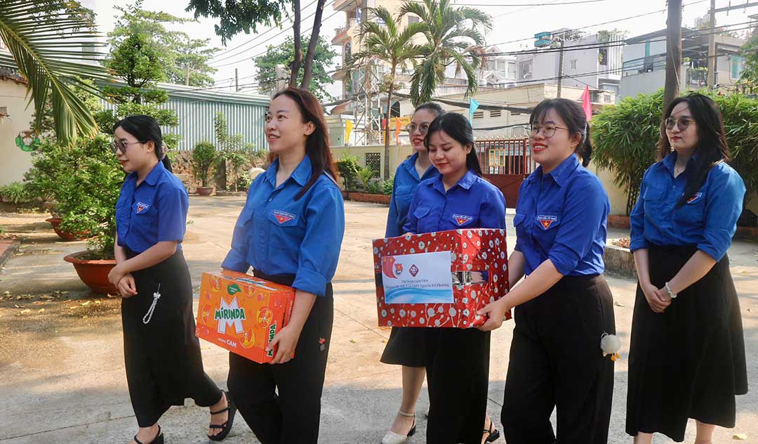 tham quan di tich dinh thong tay hoi 2