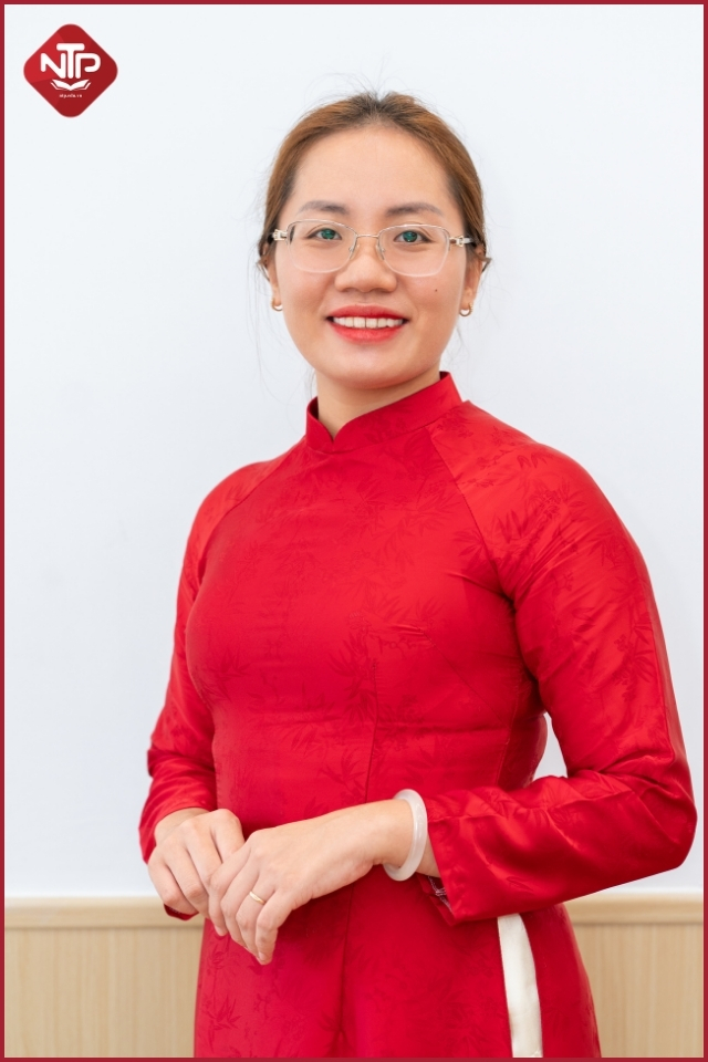 Cô Trần Thị Anh