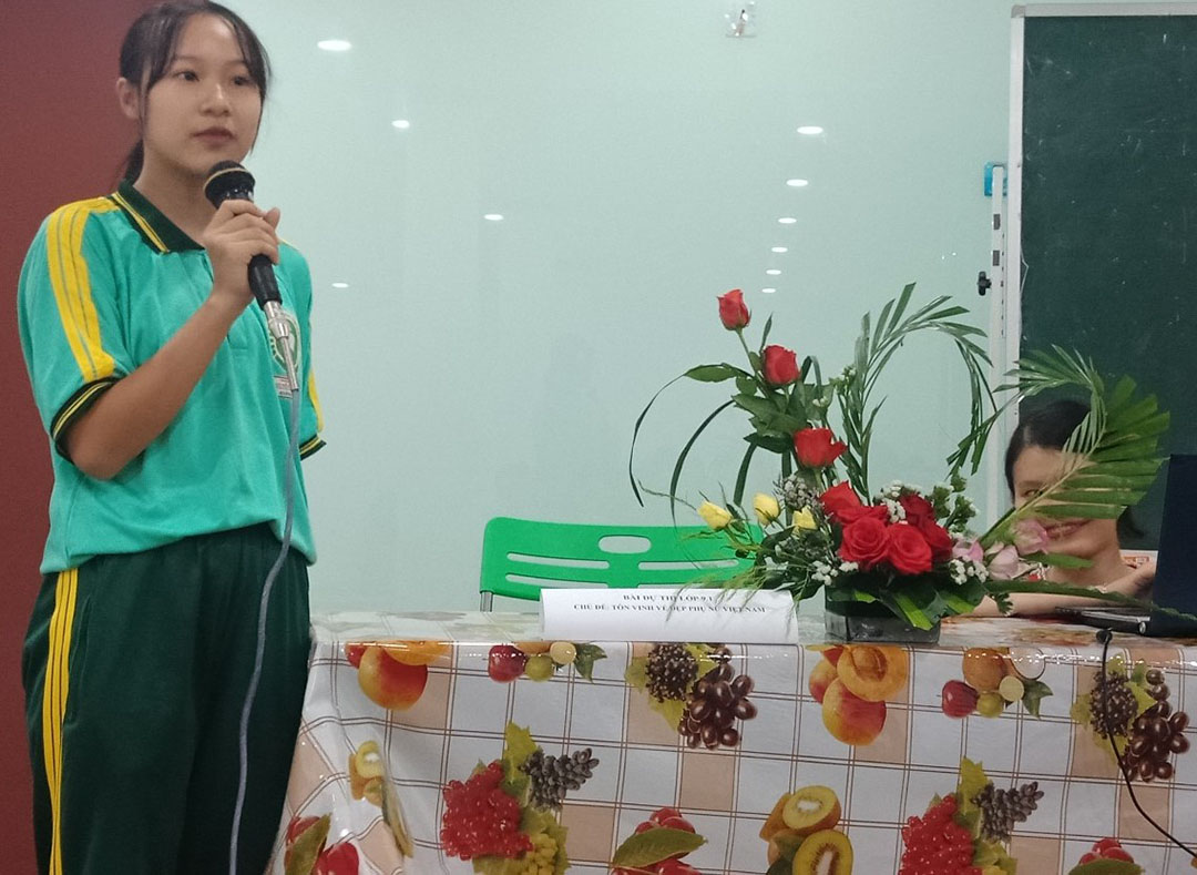 hoat dong chao mung ngay 20 10 6