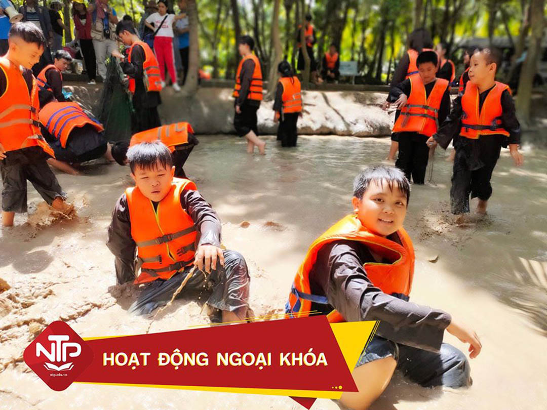 hoat dong he vui khoe bo ich an toan 2020 6