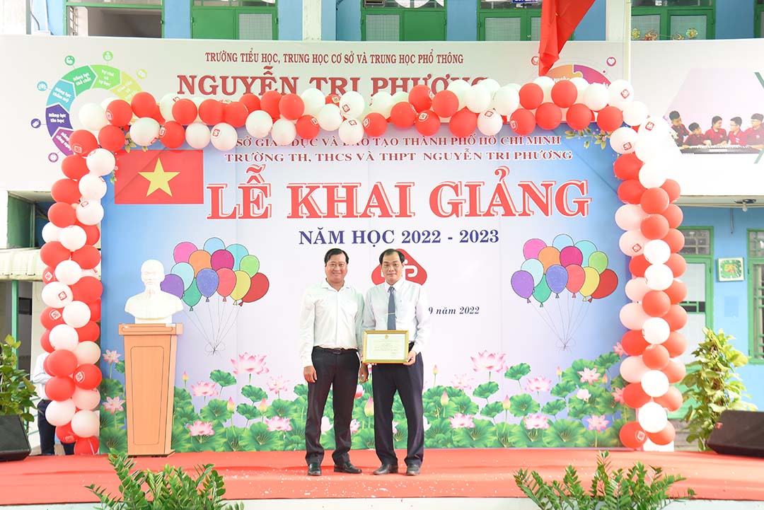 le khai giang nam hoc 2022 2023 8