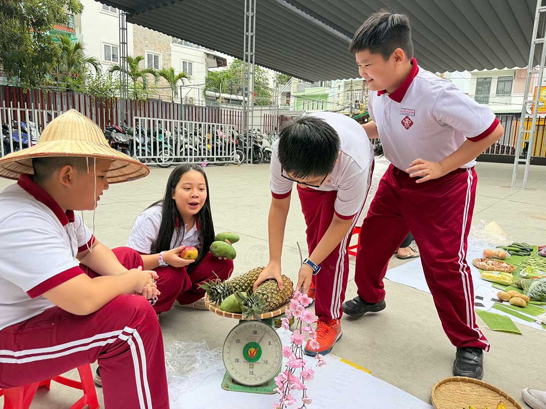 cho xuan trong gio hoc tieng anh 6