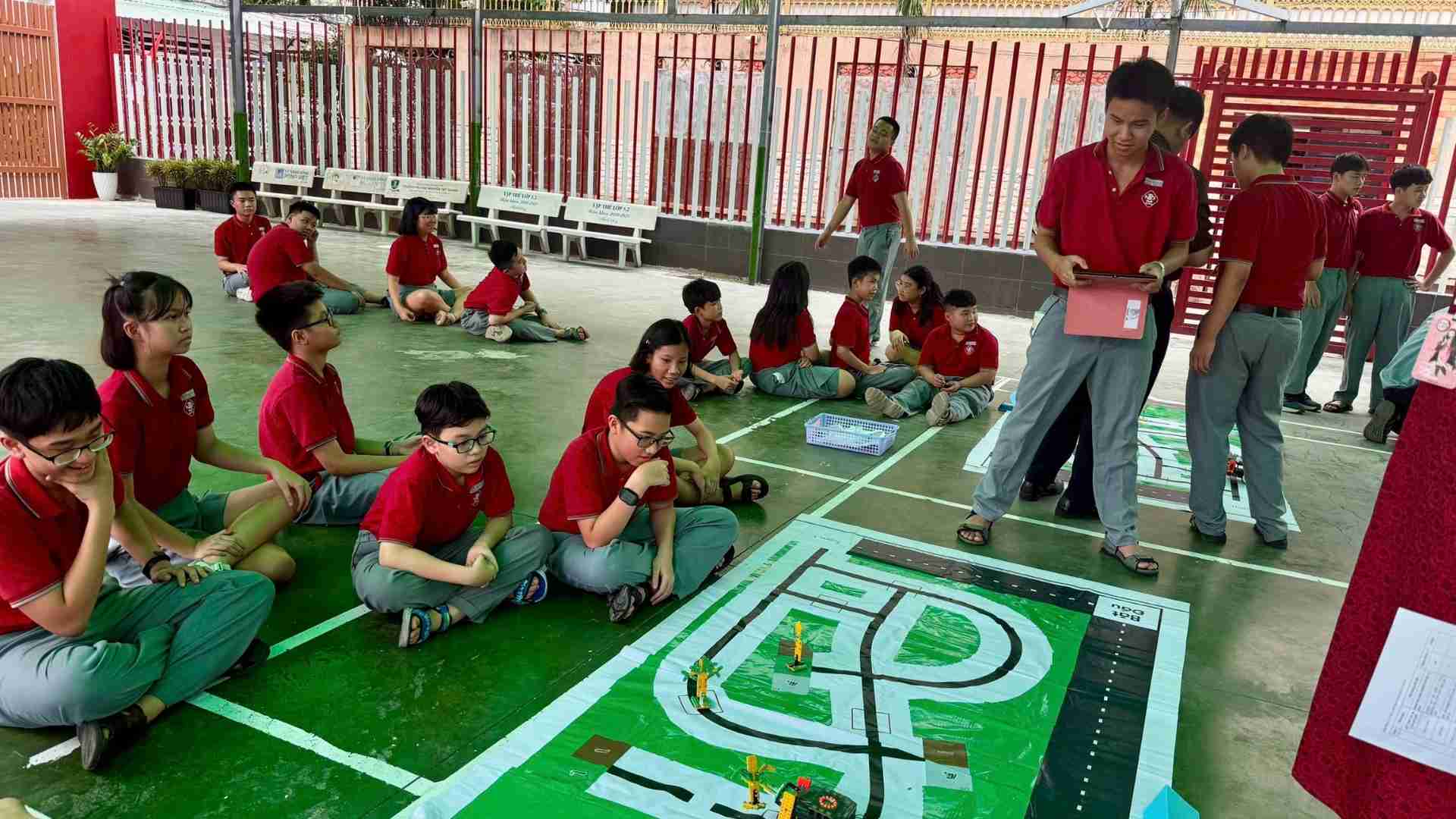 clb stem robotic cung nhau chao xuan 5